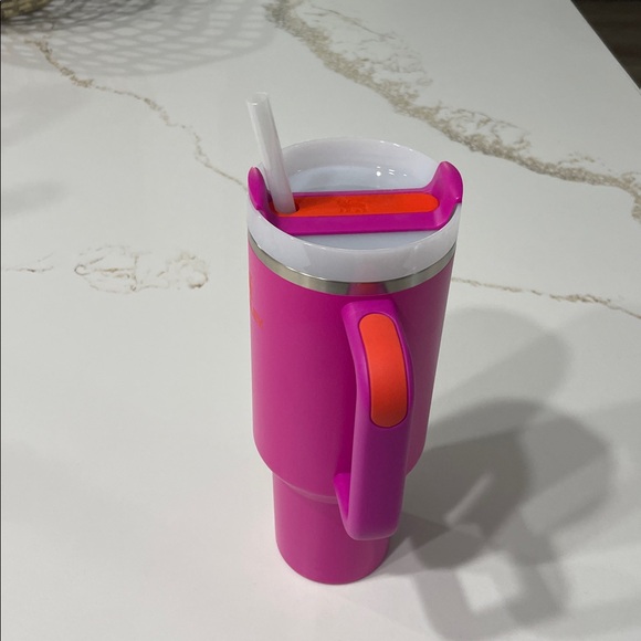 NWOT Stanley The Heat Wave Quencher H2.0 Flowstate Tumbler 40 OZ. Vivid Violet - Picture 2 of 5